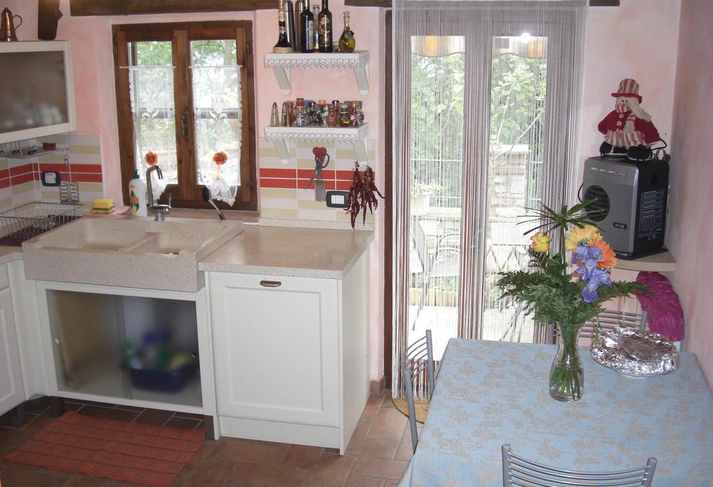 La Morosa Guest House Castel Rigone Екстериор снимка